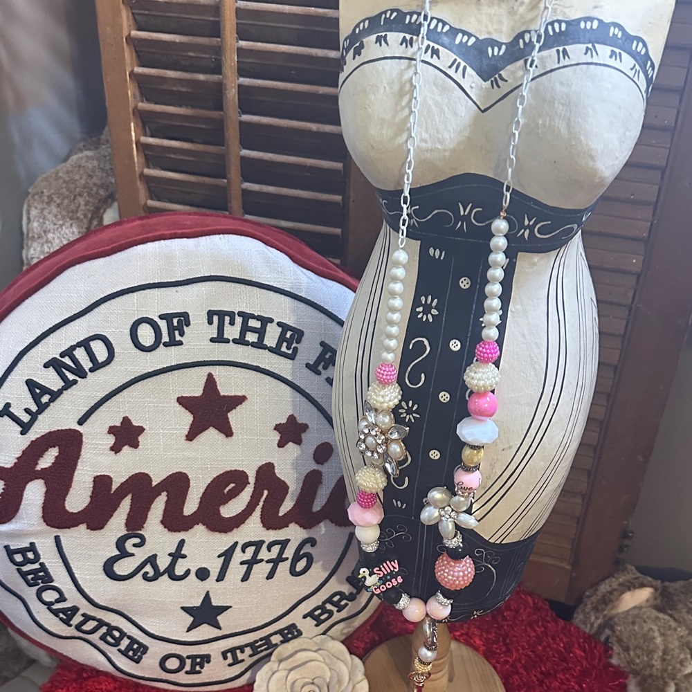 Pink and White Beaded Necklace